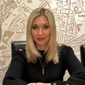 Carol Sharrat